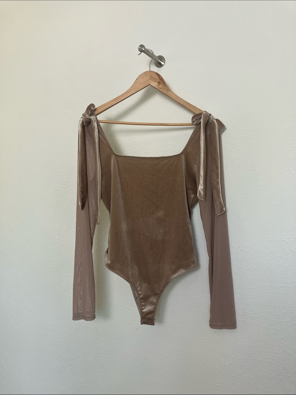 Mel + Rose Tie-Shoulder Velvet Mesh Bodysuit in Taupe Size Large